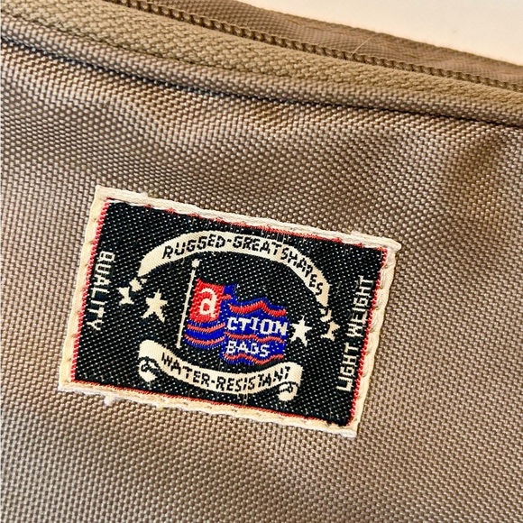 Vintage Retro Action Bags Tan Hiking Water Resistant - Picture 8 of 8